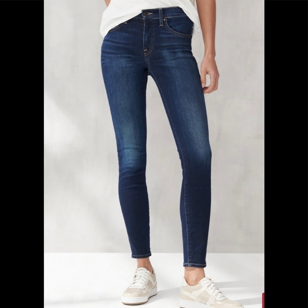 ☘️Lucky Brand Mid-rise Crop Ava☘️